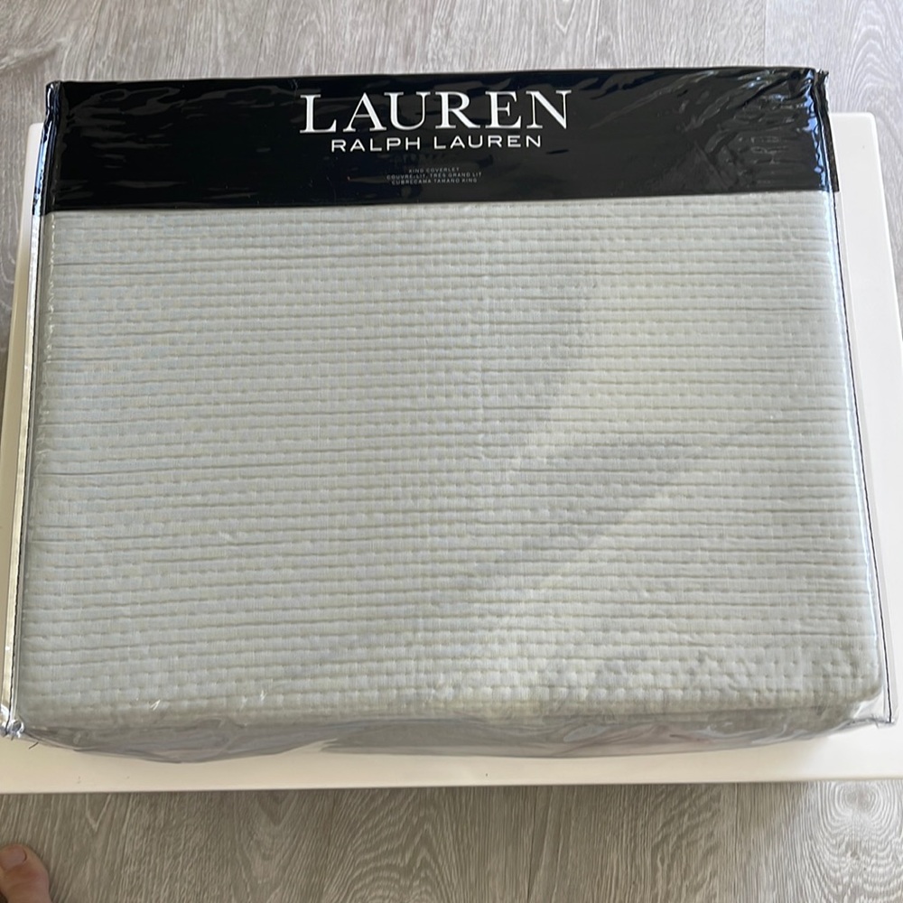 New Ralph Lauren Spencer Sage Cover Blanket. King Size. $385